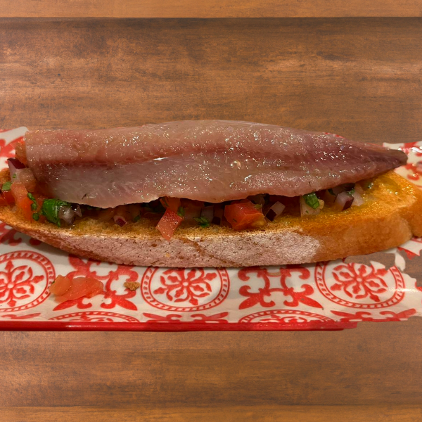 tosta sardina tablero